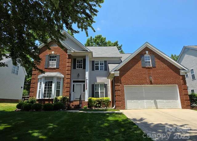 Property at 10607 Old Bridge Ln, Charlotte, NC 28269, 4 beds, 2.5 baths