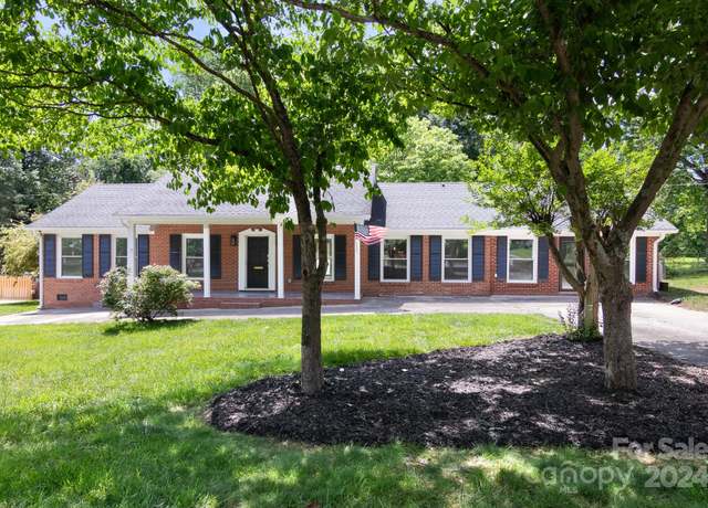 Property at 2009 Echo Ln, Gastonia, NC 28052, 3 beds, 3 baths