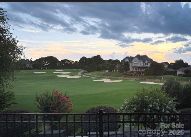 Property at 1032 Spyglass Ln, Waxhaw, NC 28173, 5 beds, 4.5 baths