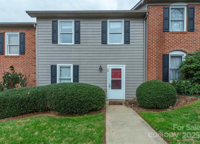 Property at 30 Sleepy Hollow Ln, Swannanoa, NC 28778, 3 beds, 1 bath