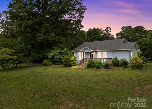 Property at 5371 Davidson Rd, Davidson, NC 28036, 3 beds, 2 baths