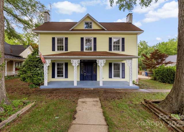 Property at 522 Alexander St, Statesville, NC 28677, 4 beds, 3 baths