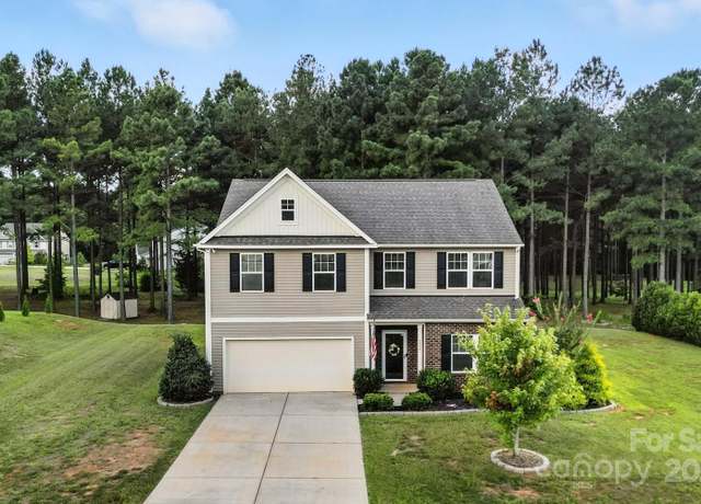 Property at 6405 Fawn Crest Dr, Waxhaw, NC 28173, 4 beds, 2.5 baths