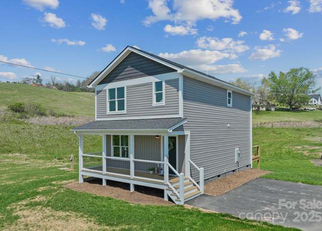 Property at 208 Sycamore Farm Rd, Leicester, NC 28748, 3 beds, 2.5 baths