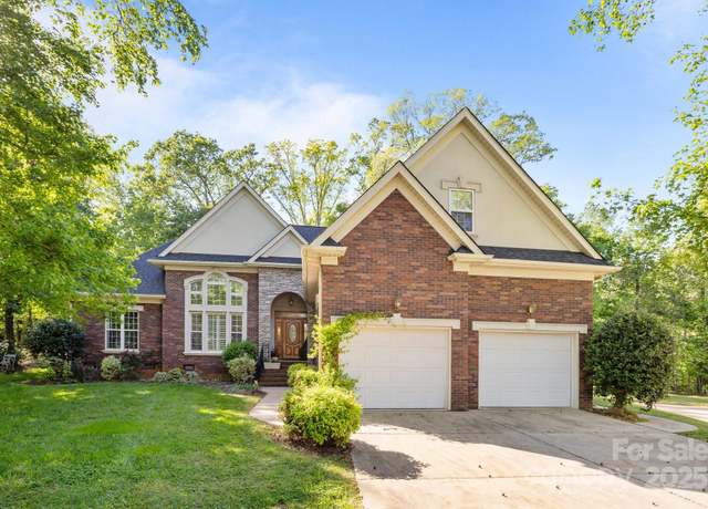Property at 7815 Scottsburg Ct, Mint Hill, NC 28227, 3 beds, 2 baths
