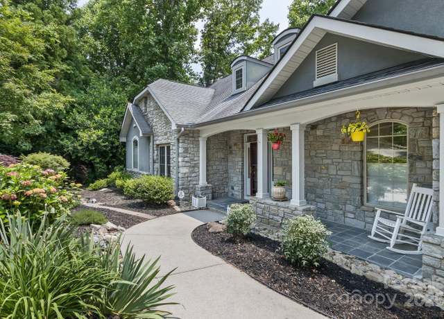 Property at 311 Mountain Crest Dr, Hendersonville, NC 28739, 4 beds, 4 baths