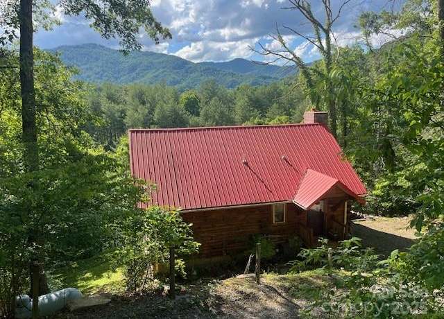 Property at 409 Hamlet Dr, Burnsville, NC 28714, 3 beds, 2 baths
