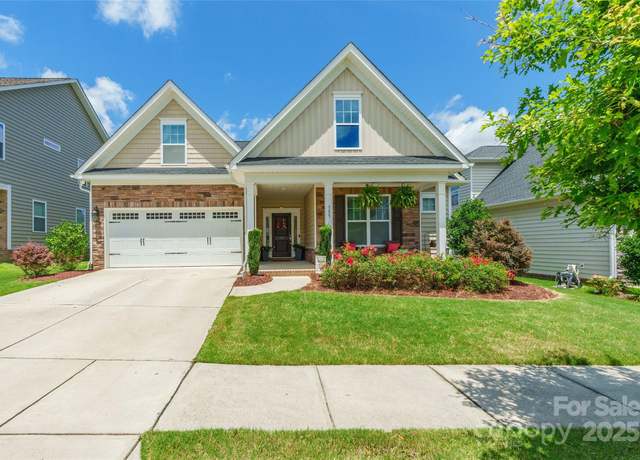 Property at 385 Willow Tree Dr, Rock Hill, SC 29732, 4 beds, 2 baths
