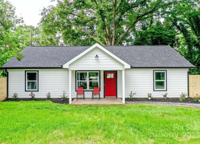 Property at 9208 Detroiter Dr, Huntersville, NC 28078, 3 beds, 2 baths
