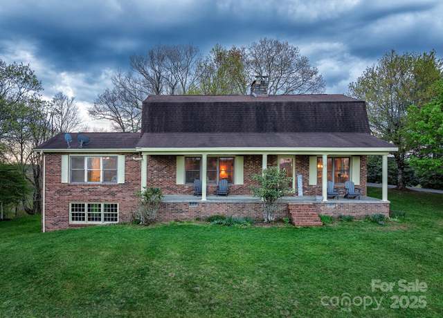 Property at 184 Buff Ridge Rd, Boone, NC 28607, 4 beds, 3.5 baths