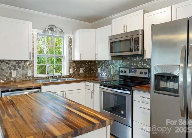 Property at 308 Davis Park Rd, Gastonia, NC 28052, 3 beds, 2 baths
