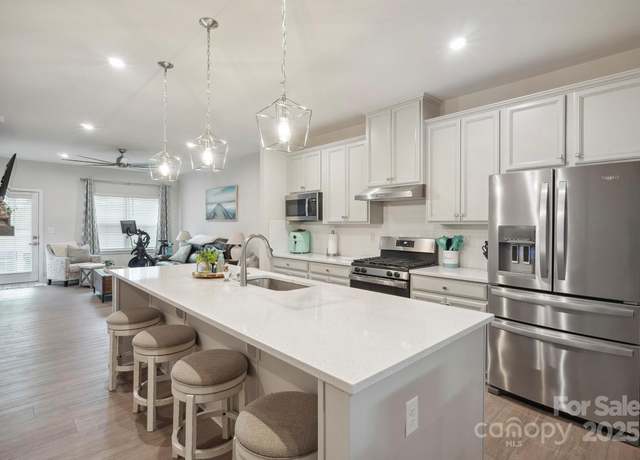Property at 6242 Ashton Park Dr, Denver, NC 28037, 3 beds, 2.5 baths