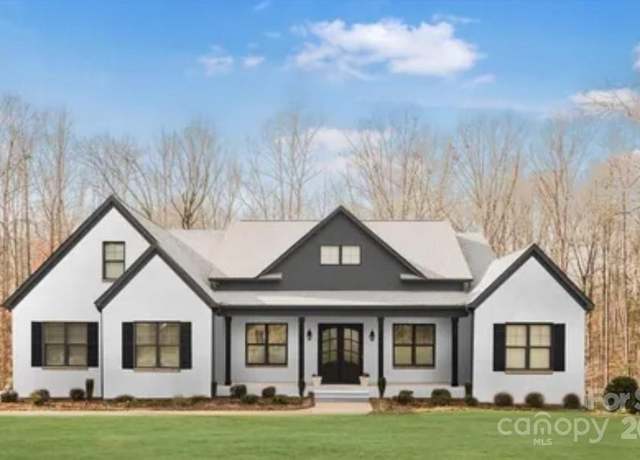 Property at 1364 Sage Pine Cir, Clover, SC 29710, 4 beds, 3.5 baths