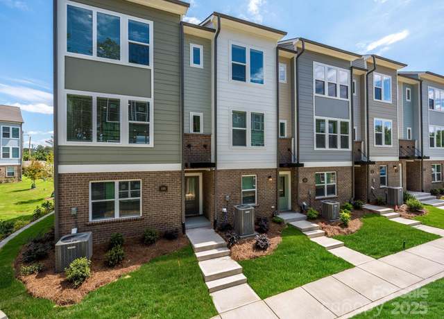 Property at 1104 Bismuth Ln, Charlotte, NC 28211, 3 beds, 3.5 baths