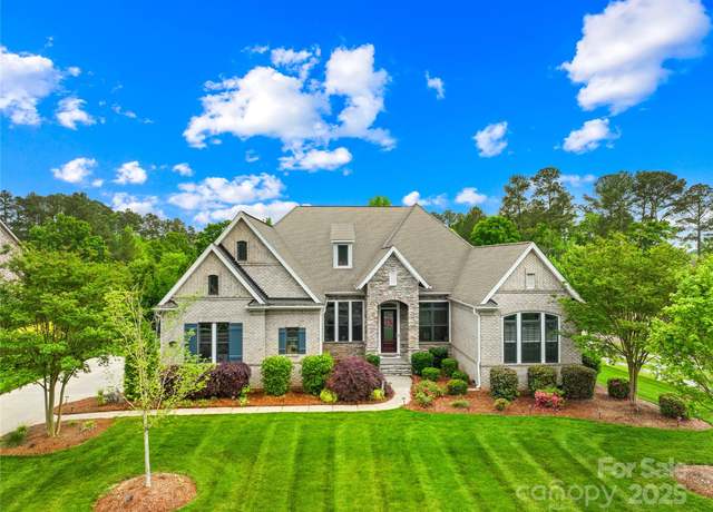 Property at 1128 Rosecliff Dr, Waxhaw, NC 28173, 4 beds, 3 baths
