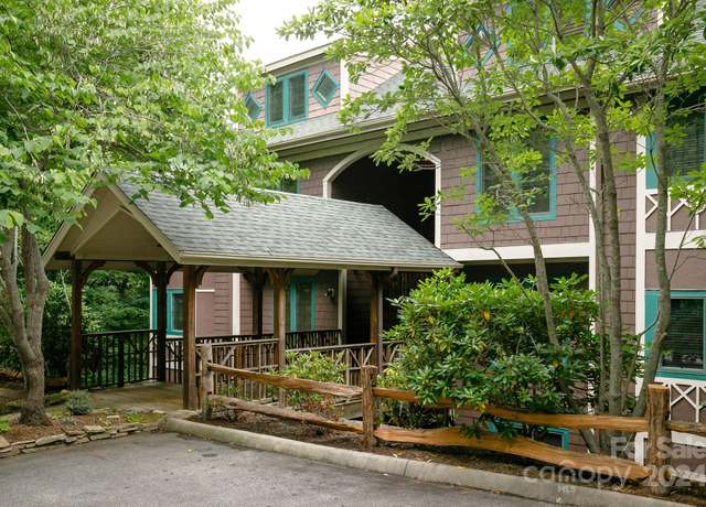Property at 222 Creekside Way Unit D/202, Burnsville, NC 28714, 2 beds, 2 baths