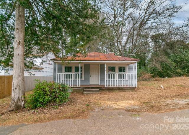Property at 609 Cedar St, Wadesboro, NC 28170, 3 beds, 1 bath