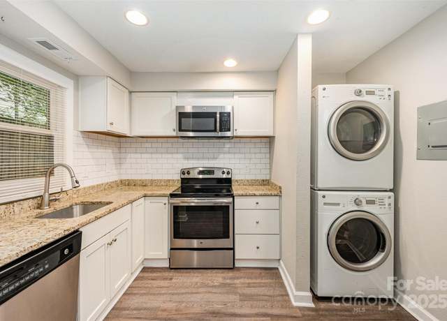 Property at 1512 Seigle Ave #1, Charlotte, NC 28205, 2 beds, 1 bath