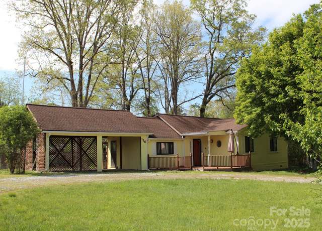 Property at 116 Bradshaw Ave, Hendersonville, NC 28792, 3 beds, 1.5 baths