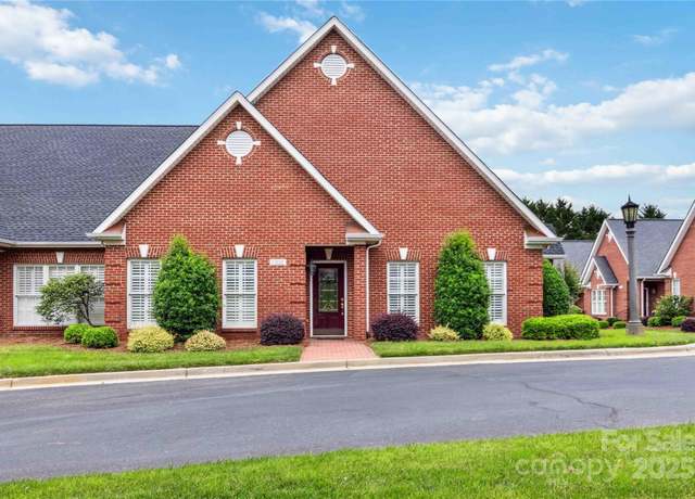 Property at 1302 Warrington Pl, Rock Hill, SC 29732, 3 beds, 2 baths