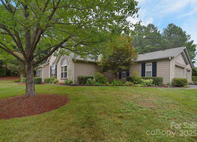 Property at 3065 Polo View Ln, Matthews, NC 28105, 2 beds, 2 baths