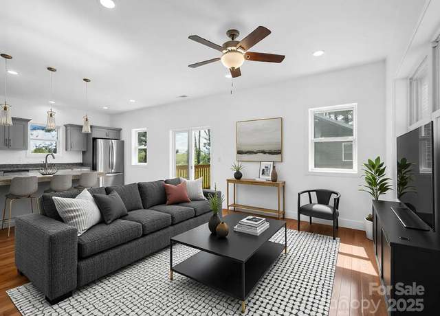 Property at 1938 Upper Ridgewood Blvd, Hendersonville, NC 28791, 3 beds, 2 baths