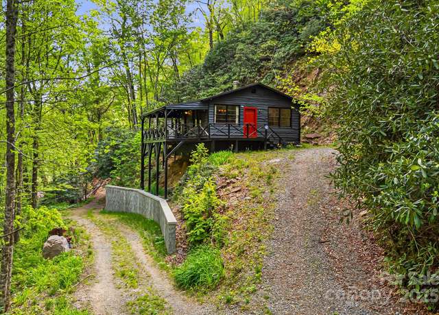 Property at 83 Snowy Cove Ln, Black Mountain, NC 28711, 2 beds, 1 bath