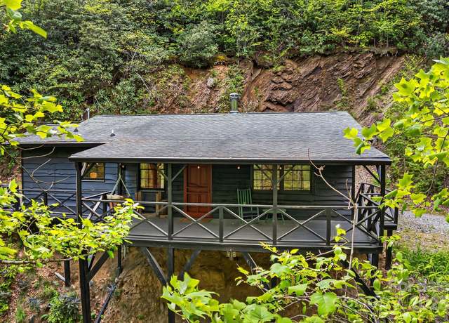 Property at 83 Snowy Cove Ln, Black Mountain, NC 28711, 2 beds, 1 bath
