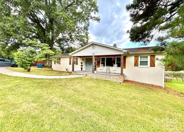 Property at 3306 Barr Rd, Concord, NC 28027, 3 beds, 2.5 baths