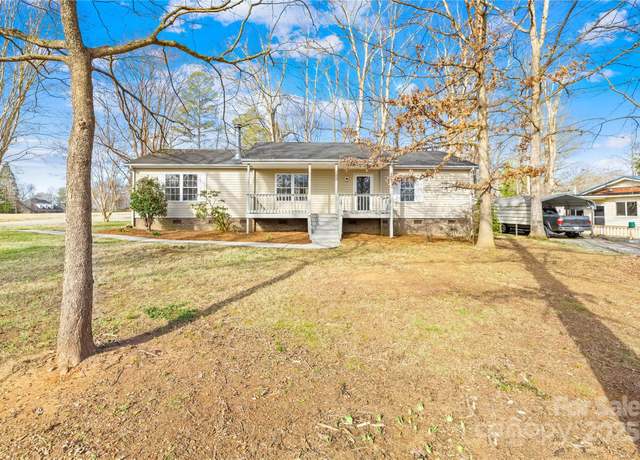 Property at 120 Roger Dr, Statesville, NC 28625, 3 beds, 2 baths