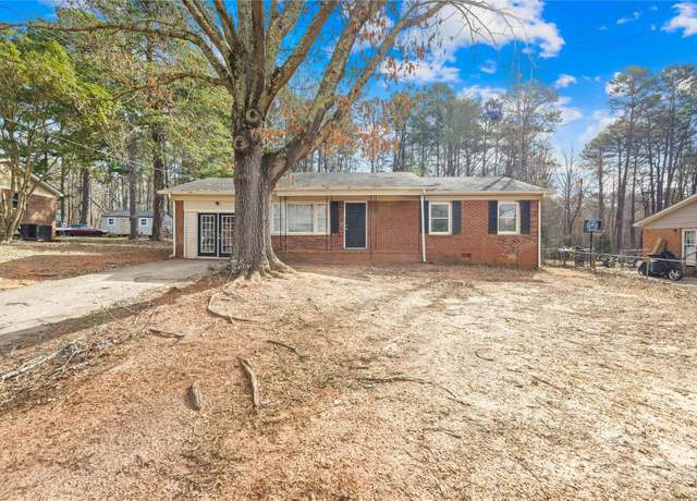 Property at 1502 Northwoods Dr, Kings Mountain, NC 28086, 4 beds, 2 baths