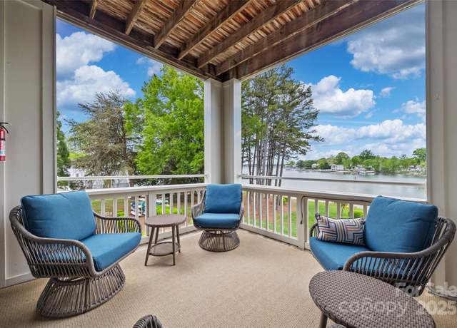 Property at 7822 Village Harbor Dr, Cornelius, NC 28031, 3 beds, 2 baths