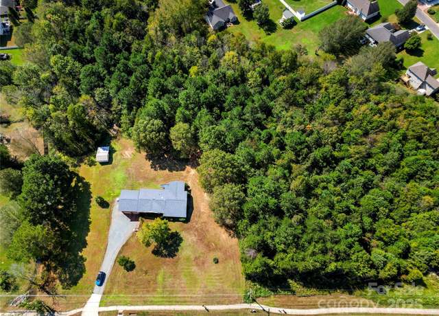 Property at 5303 Rogers Rd, Monroe, NC 28110, 3 beds, 3 baths