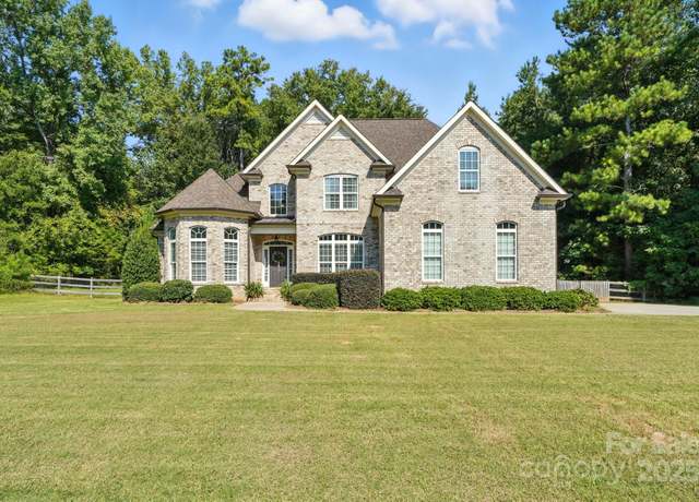 Property at 7006 Nesbit Rd, Waxhaw, NC 28173, 4 beds, 3 baths