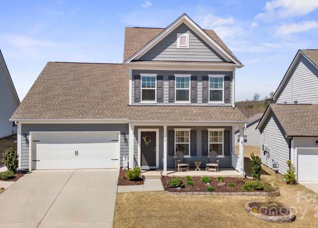 Property at 149 Canada Dr, Statesville, NC 28677, 3 beds, 2.5 baths
