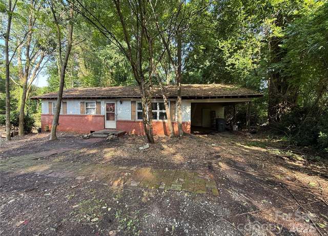 Property at 112 Greenwood Ave, Belmont, NC 28012, 2 beds, 1 bath