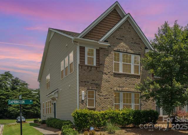 Property at 9001 Lanark Ln, Fort Mill, SC 29707, 3 beds, 2.5 baths