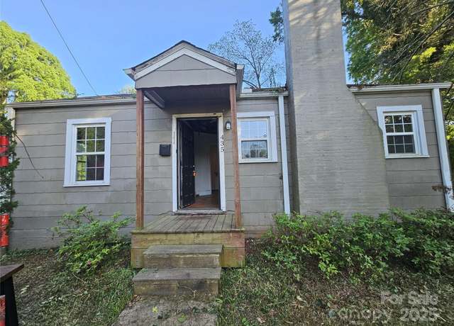 Property at 435 W Sharpe St, Statesville, NC 28677, 3 beds, 1 bath