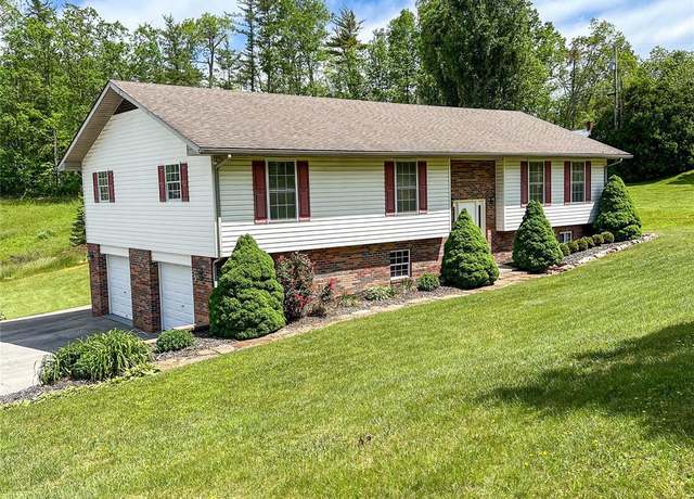 Property at 660 Halltown Rd, Spruce Pine, NC 28777, 4 beds, 3 baths