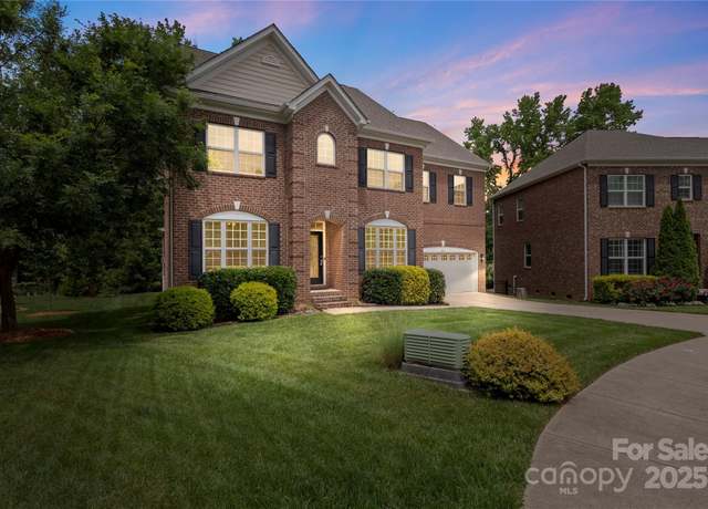 Property at 1830 Alden Oaks Ln, Charlotte, NC 28270, 5 beds, 4 baths