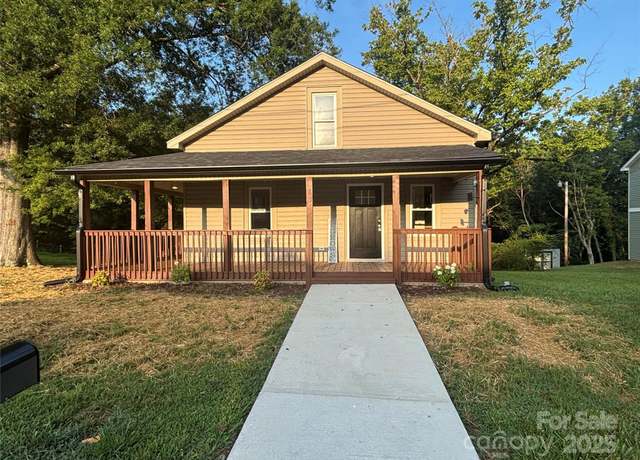 Property at 638 Old Salisbury Rd, Statesville, NC 28677, 4 beds, 2 baths