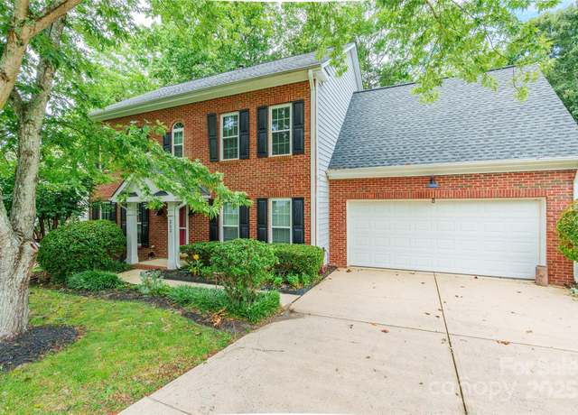 Property at 202 Pond View Ln, Fort Mill, SC 29715, 4 beds, 3.5 baths