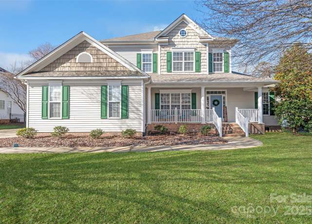 Property at 11130 Mccamie Hill Pl, Concord, NC 28025, 4 beds, 2.5 baths