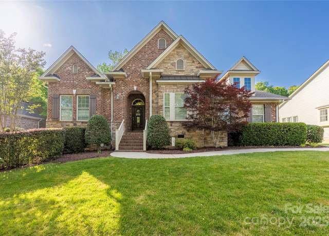 Property at 15024 Old Vermillion Dr, Huntersville, NC 28078, 4 beds, 4 baths