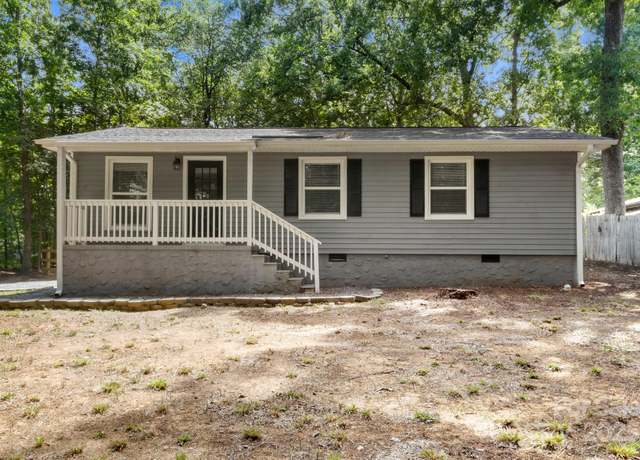 Property at 6101 Mcgregor Dr, Charlotte, NC 28227, 3 beds, 2 baths