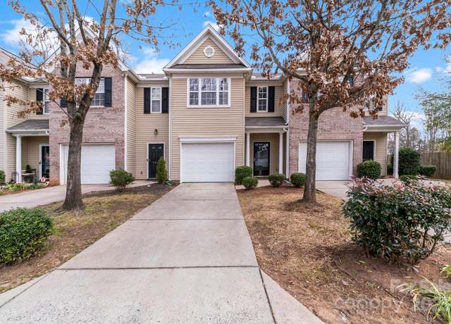 Property at 7719 Abigail Glen Dr, Charlotte, NC 28212, 3 beds, 2.5 baths