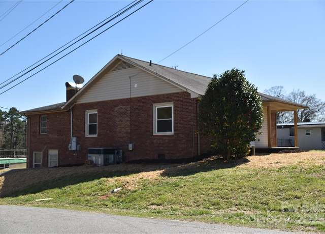 Property at 621 Barlow Ave, Kannapolis, NC 28081, 3 beds, 2 baths