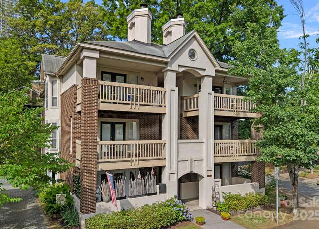 Property at 409 W 8th St Unit B, Charlotte, NC 28202, 4 beds, 3 baths