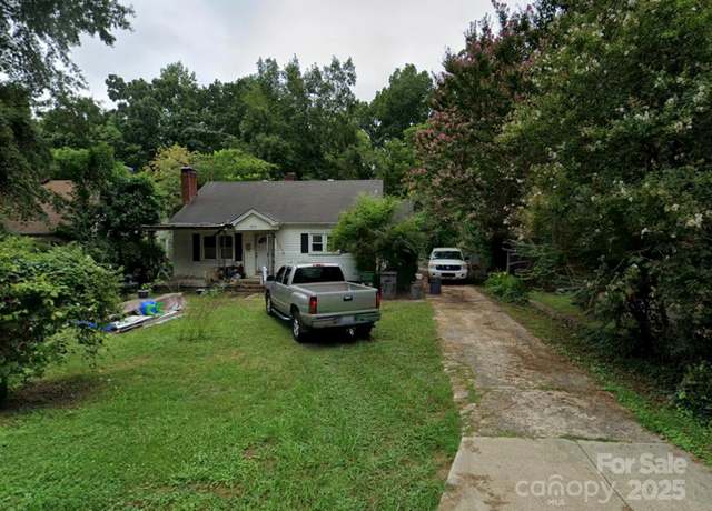 Property at 1901 Graybark Ave, Charlotte, NC 28205, 3 beds, 1 bath