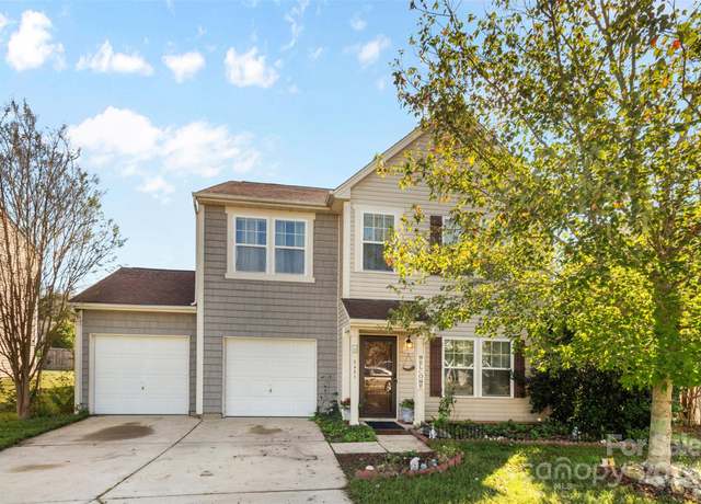 Property at 5051 Meanna Dr, Clover, SC 29710, 4 beds, 2.5 baths